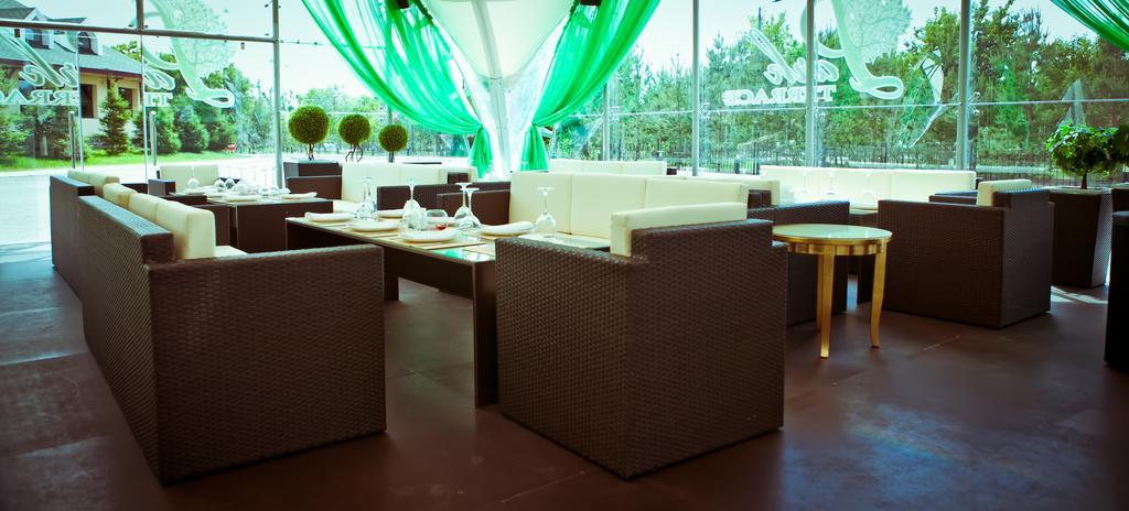 Astana Park Hotel Esterno foto
