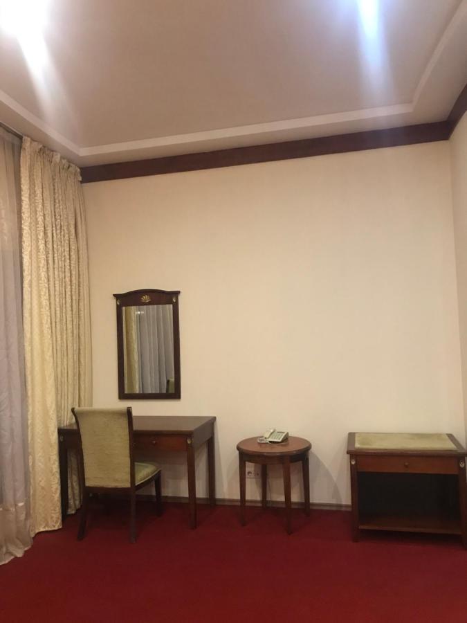 Astana Park Hotel Esterno foto